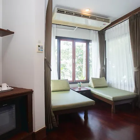 Ao Nang Golden Beach Resort מראה חיצוני תמונה