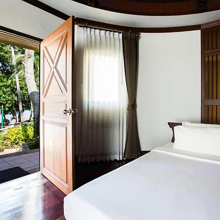 Ao Nang Golden Beach Resort מראה חיצוני תמונה